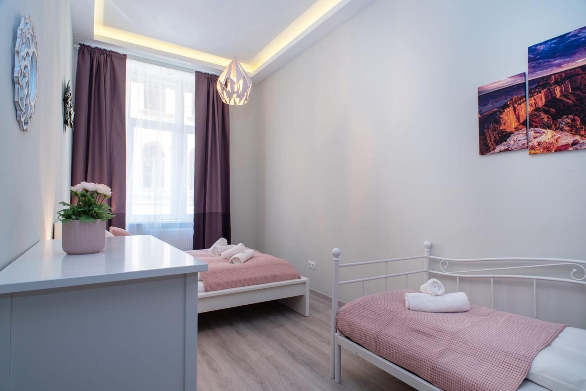 Very Central New And Large Ac Apartment Budapest Exterior foto
