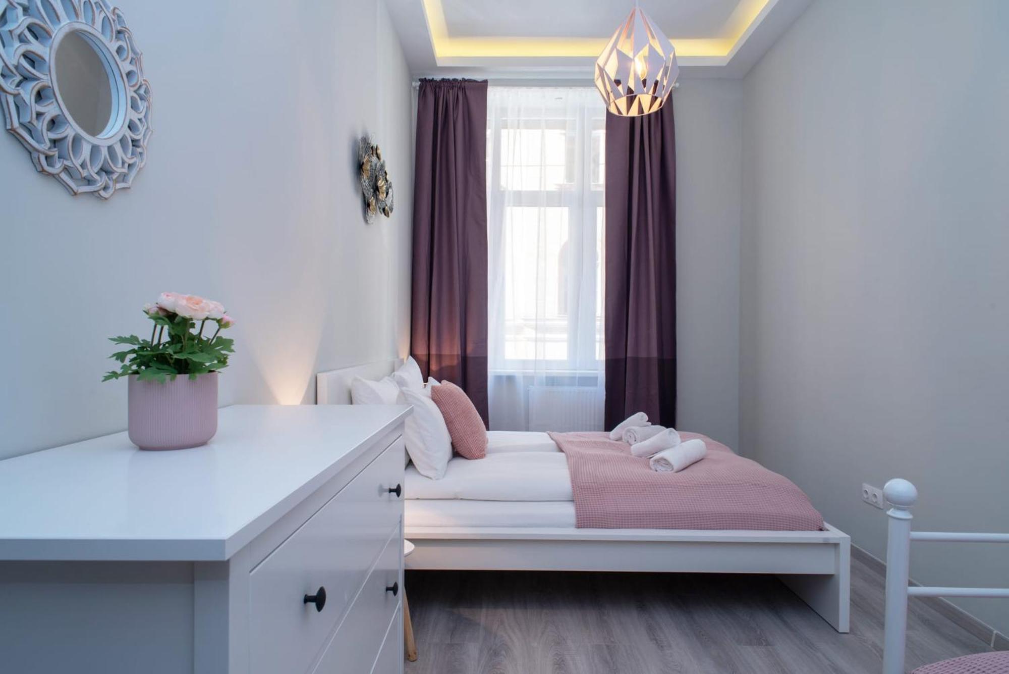 Very Central New And Large Ac Apartment Budapest Exterior foto